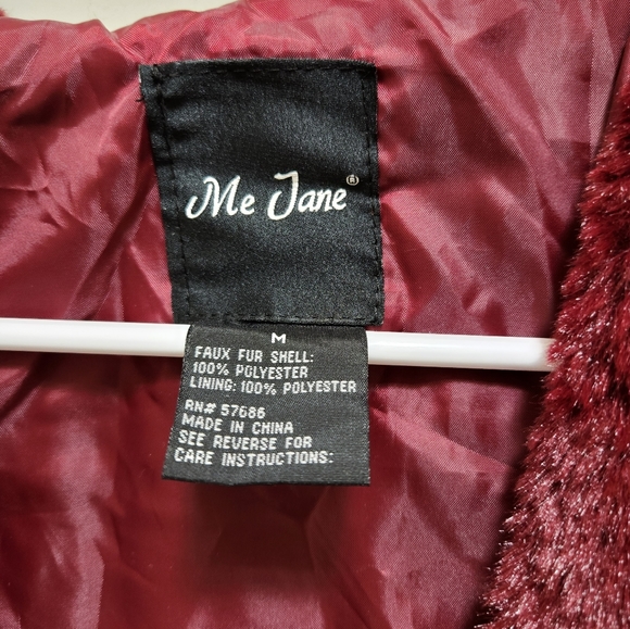 Burgundy faux fur vest - Picture 3 of 3